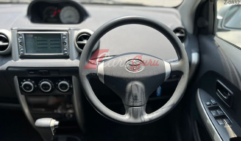 2003 Toyota IST image-7