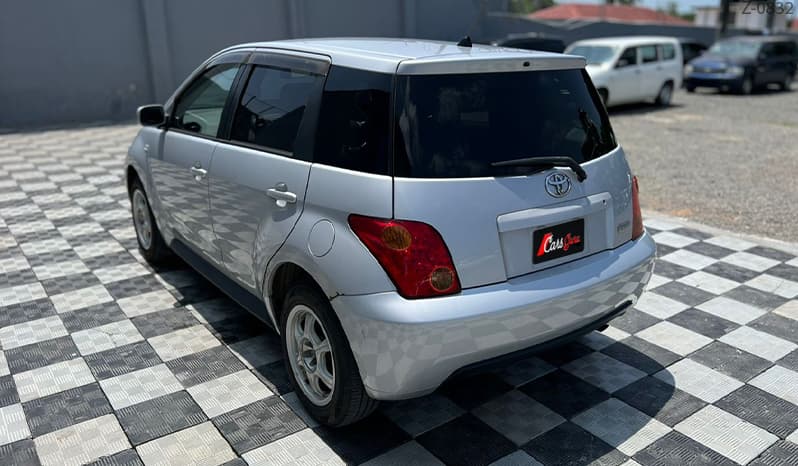 2003 Toyota IST image-11