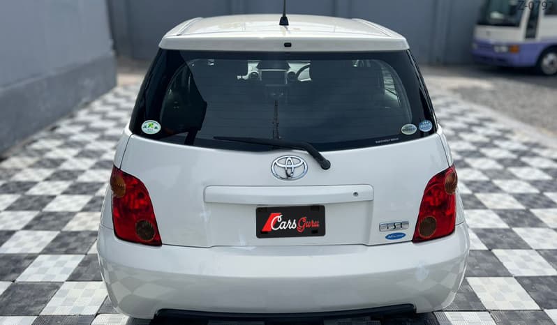 2004 Toyota IST image-3