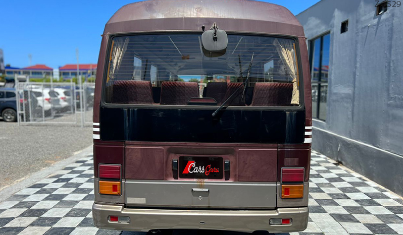 1991 Nissan Civilian Bus image-4