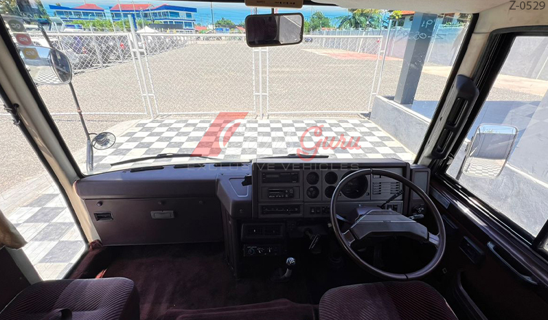 1991 Nissan Civilian Bus image-8