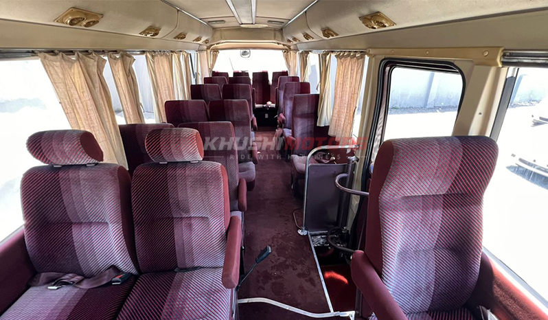 1991 Nissan Civilian Bus image-14