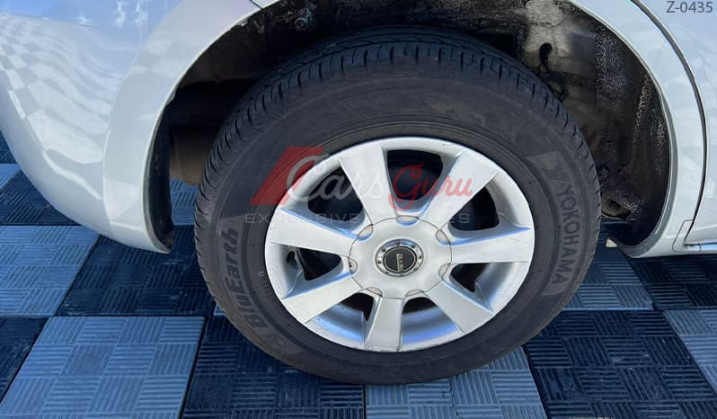 2003 Toyota Sienta image-8