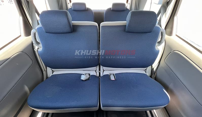 2003 Toyota Sienta image-14