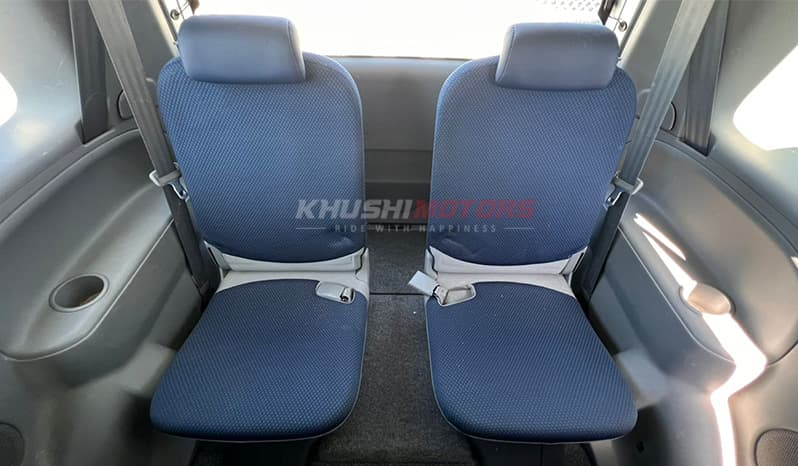 2003 Toyota Sienta image-17