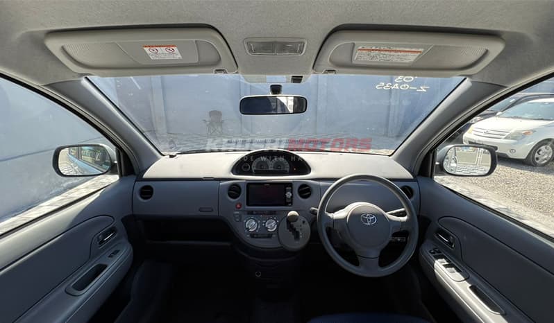 2003 Toyota Sienta image-18