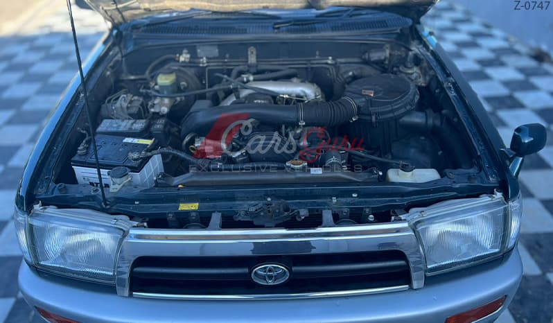1997 Toyota Hilux Surf image-6