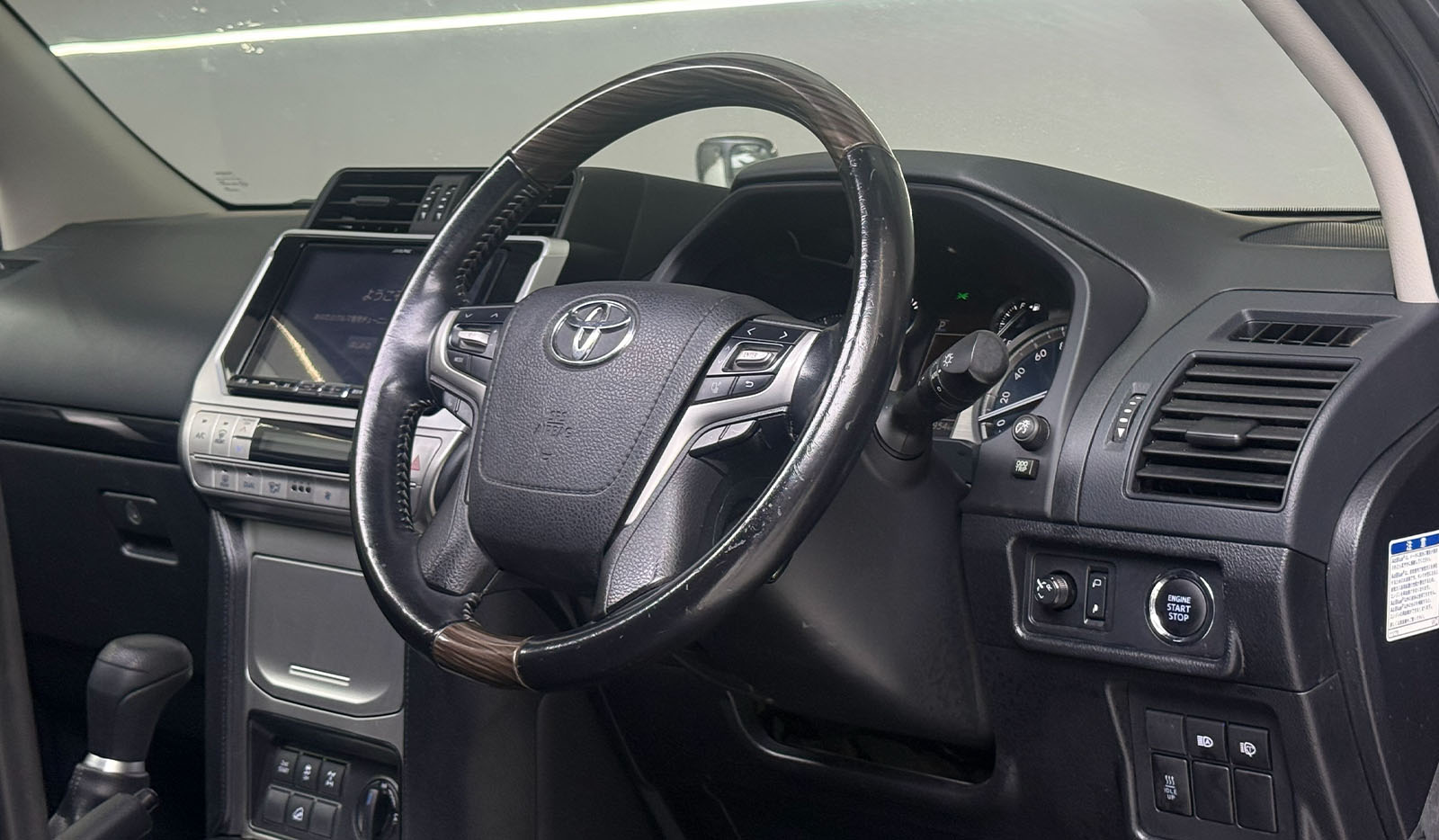 2019 Toyota Land Cruiser Prado TX-L PKG image-6