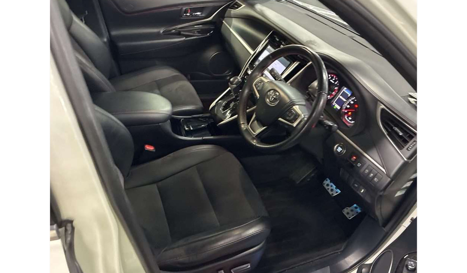 2019 Toyota Harrier PREMIUM image-6