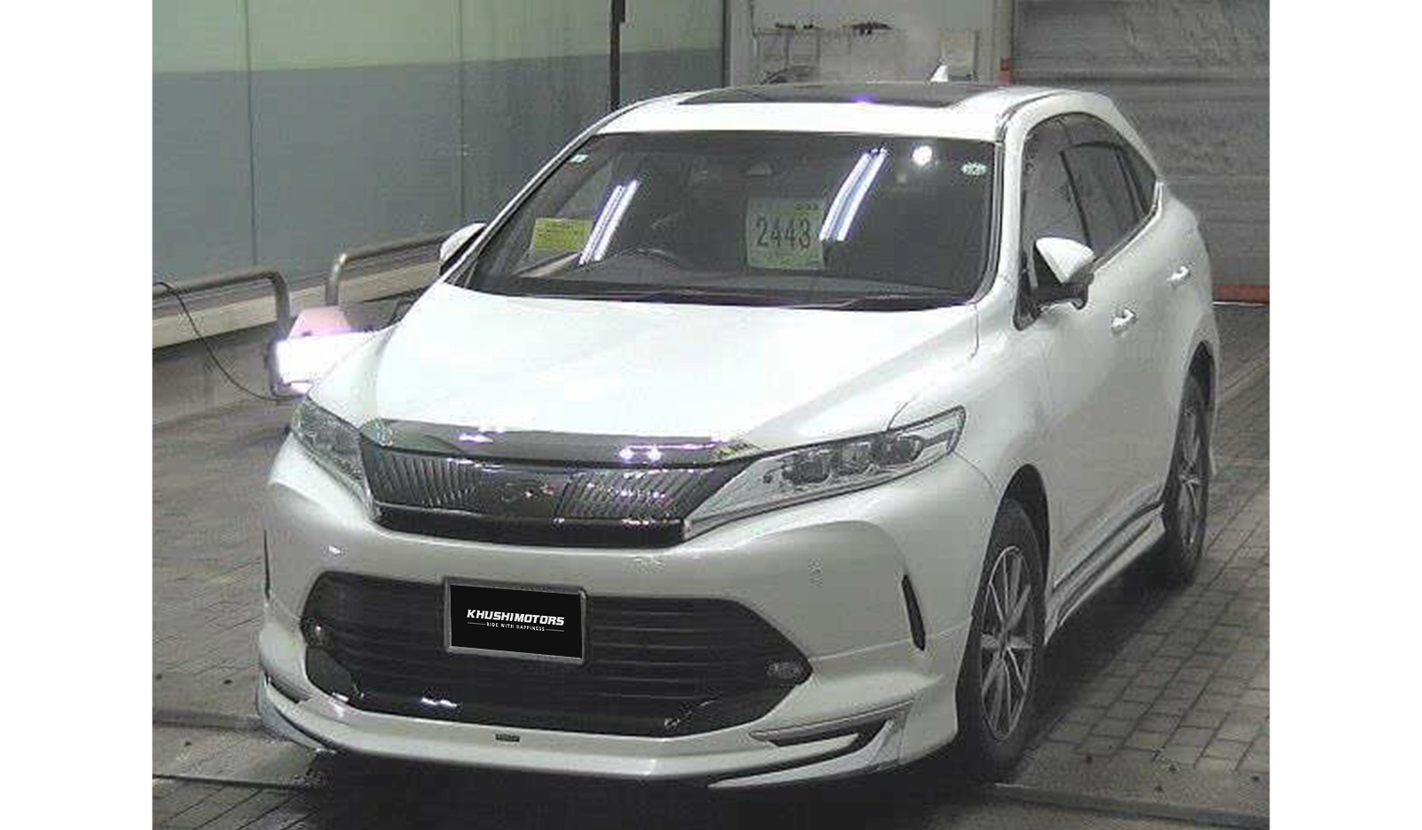 2019 Toyota Harrier METAL AND LEATHER PACKAGE image-1