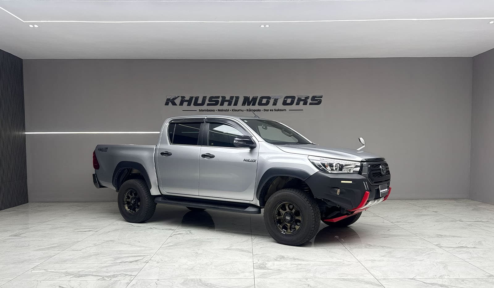 2020 Toyota Hilux Z Black Rally Edition image-1