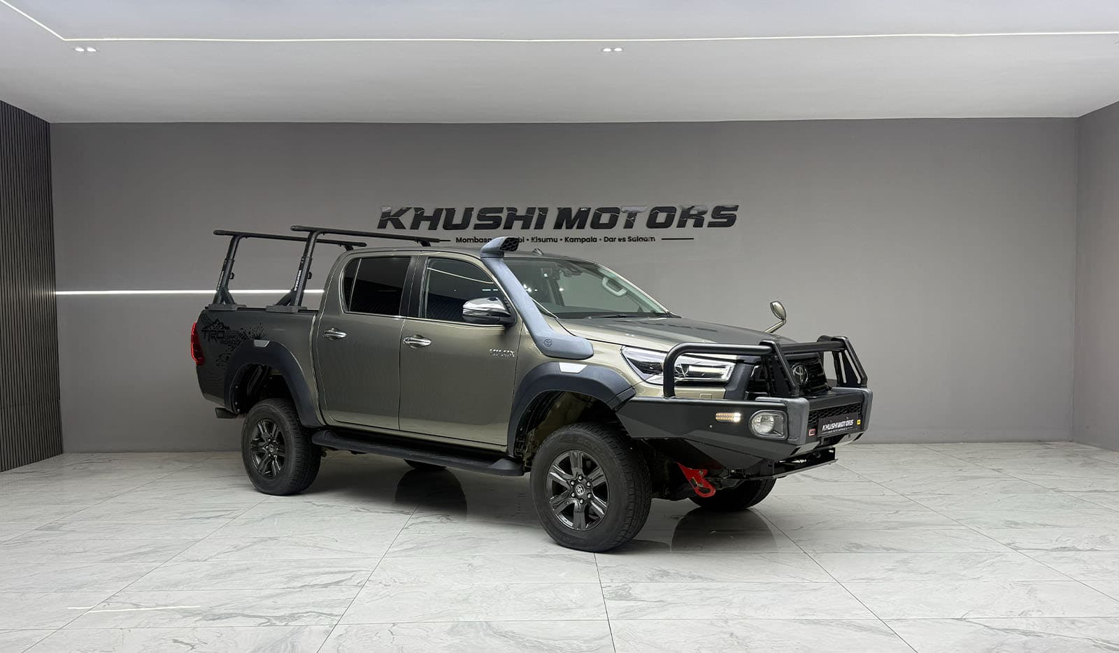 2021 Toyota Hilux Z image-1