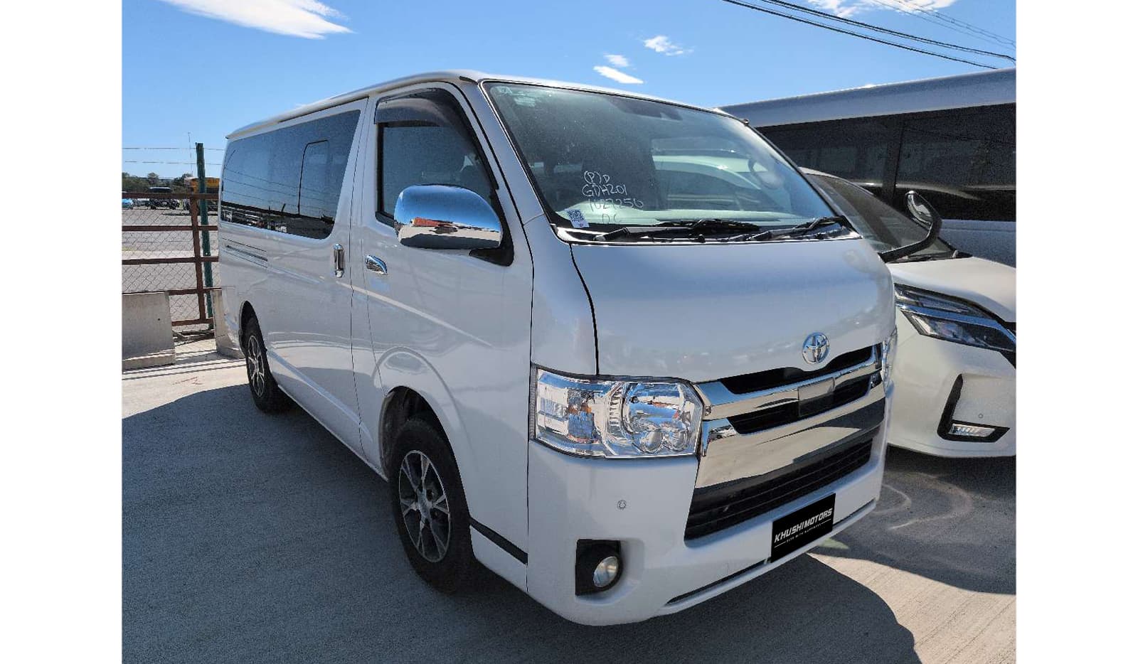 2019 Toyota Hiace Van image-1
