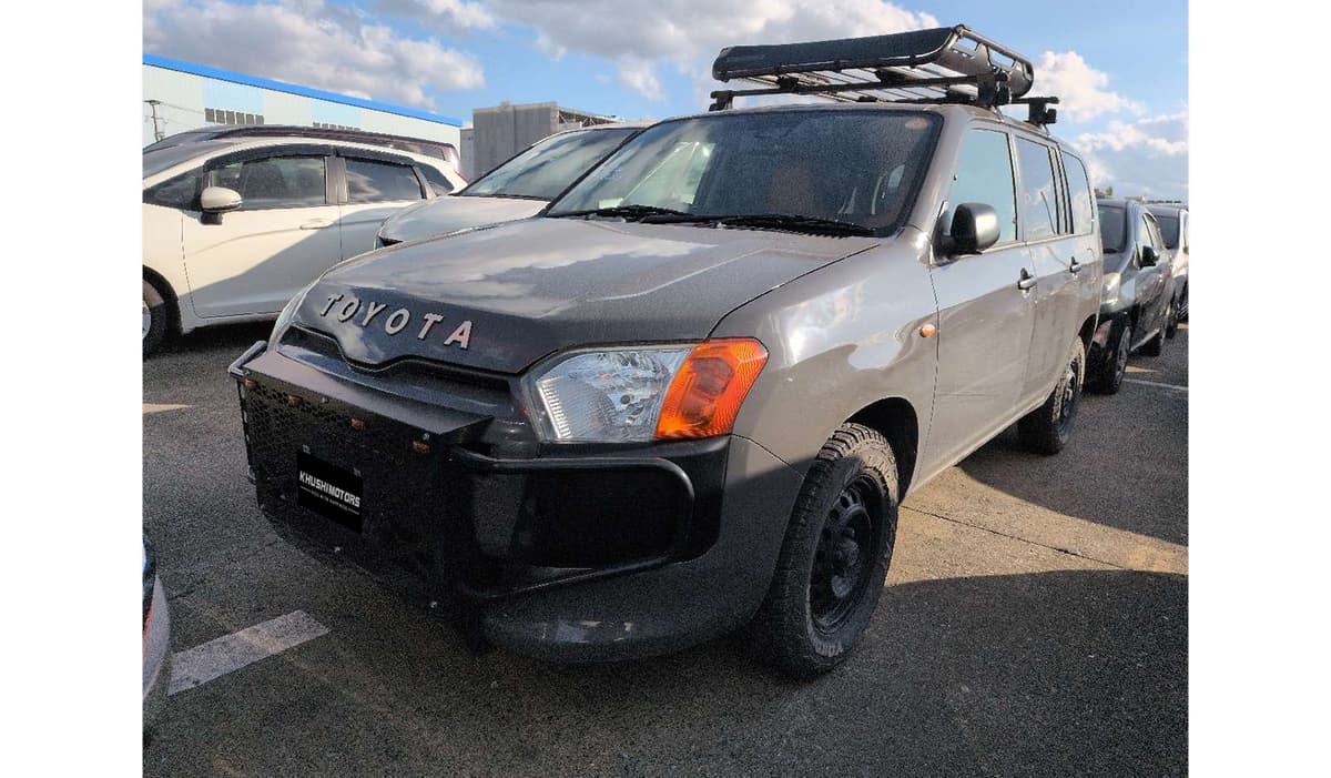 2019 Toyota Succeed image-2