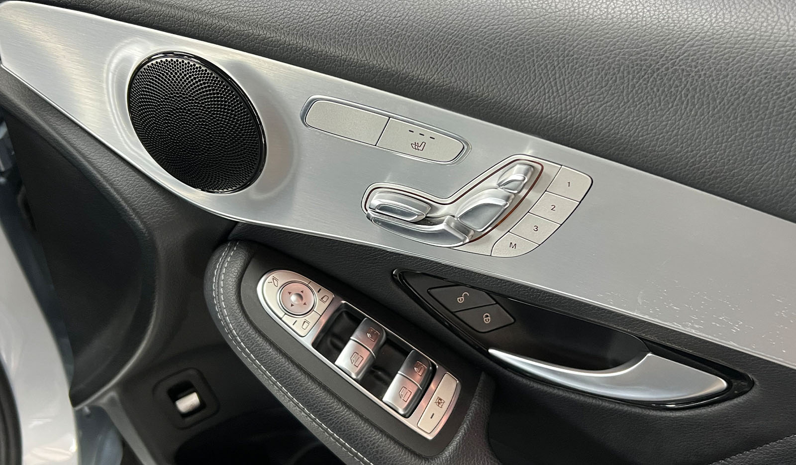 2018 Mercedes-Benz GLC-Class 4 Matic Coupe Sport GLC220D image-10