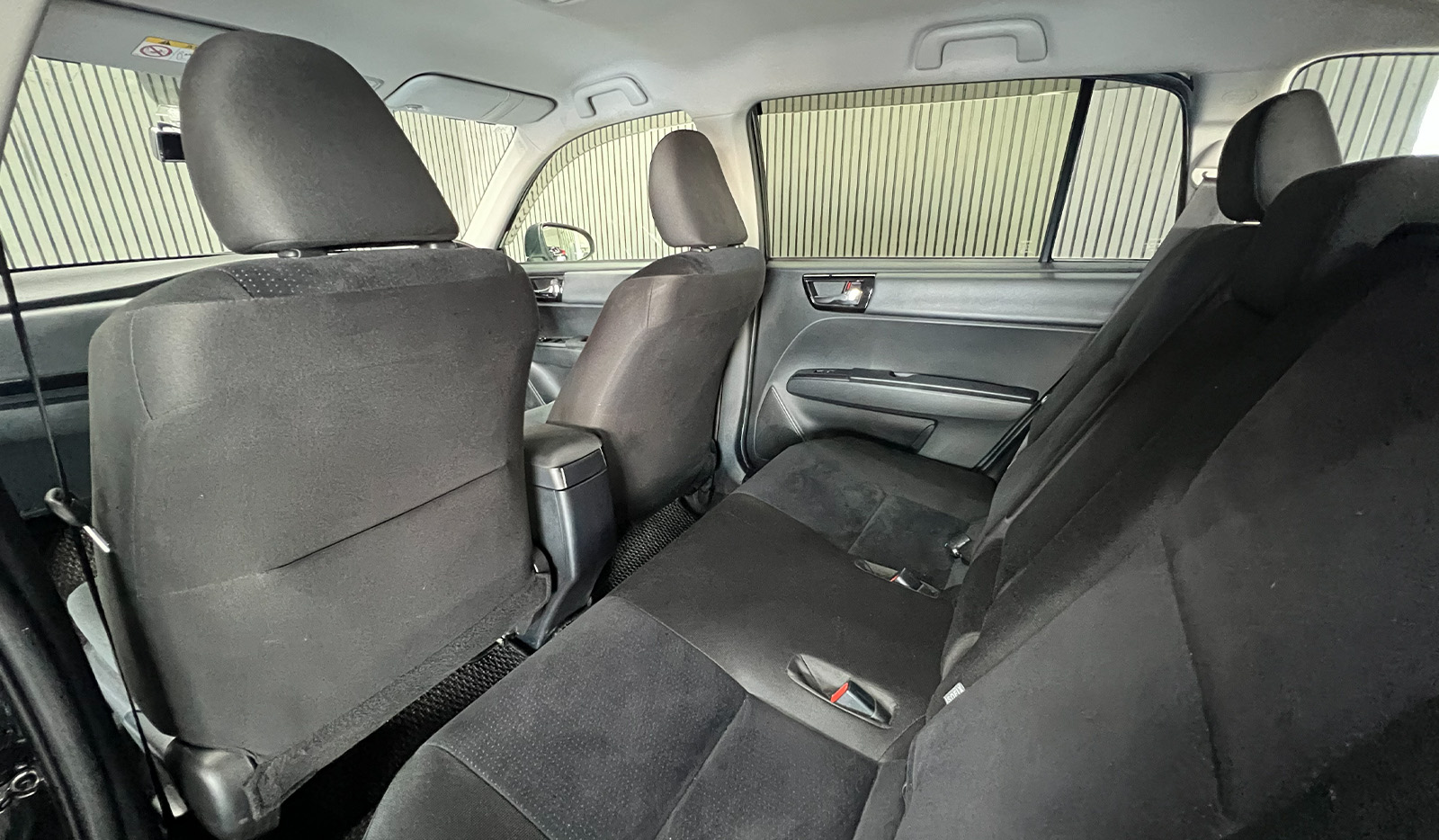 2018 Toyota Corolla Fielder Hybrid image-9