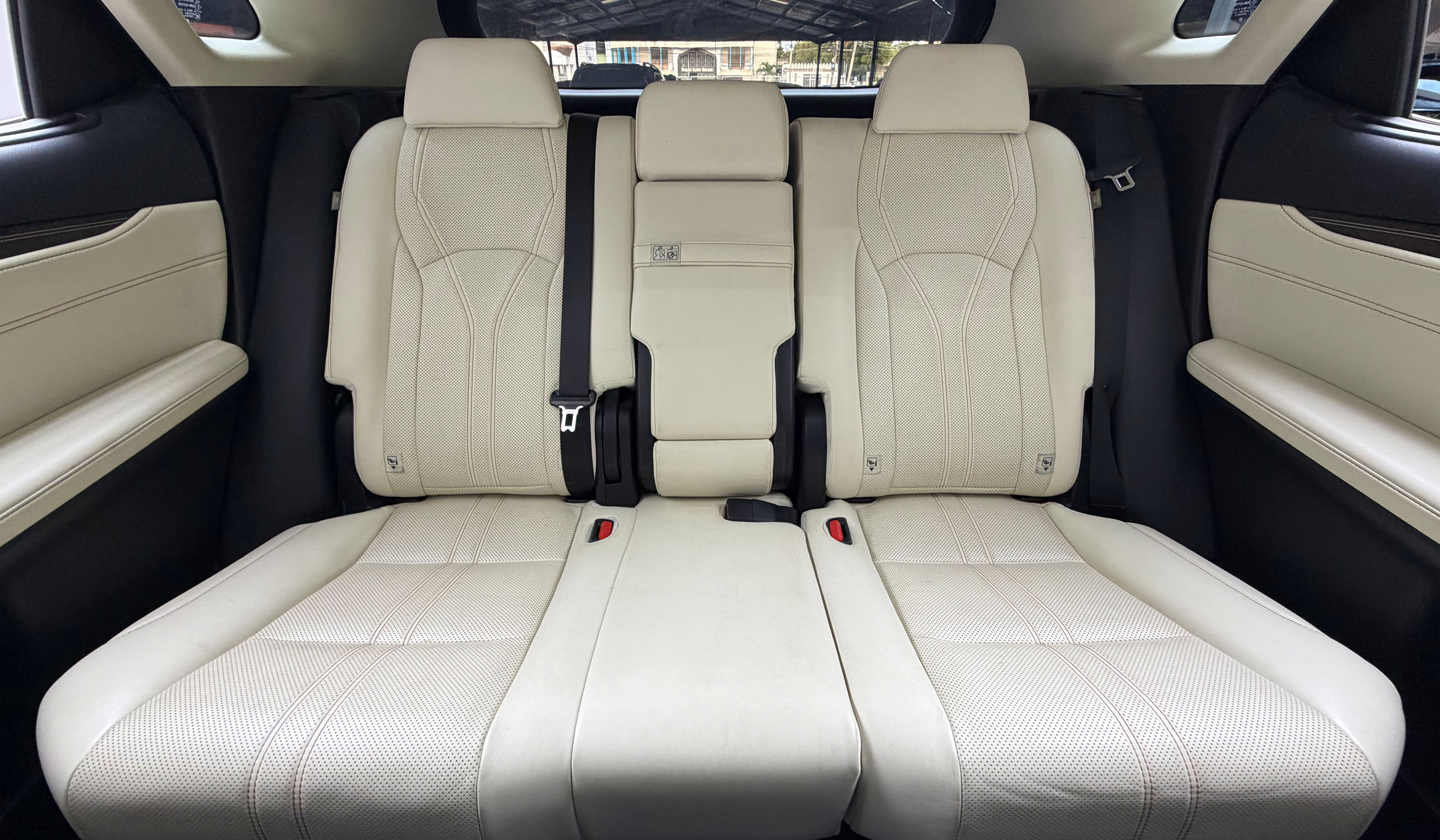 2019 Lexus RX VERSION L RX300 image-9