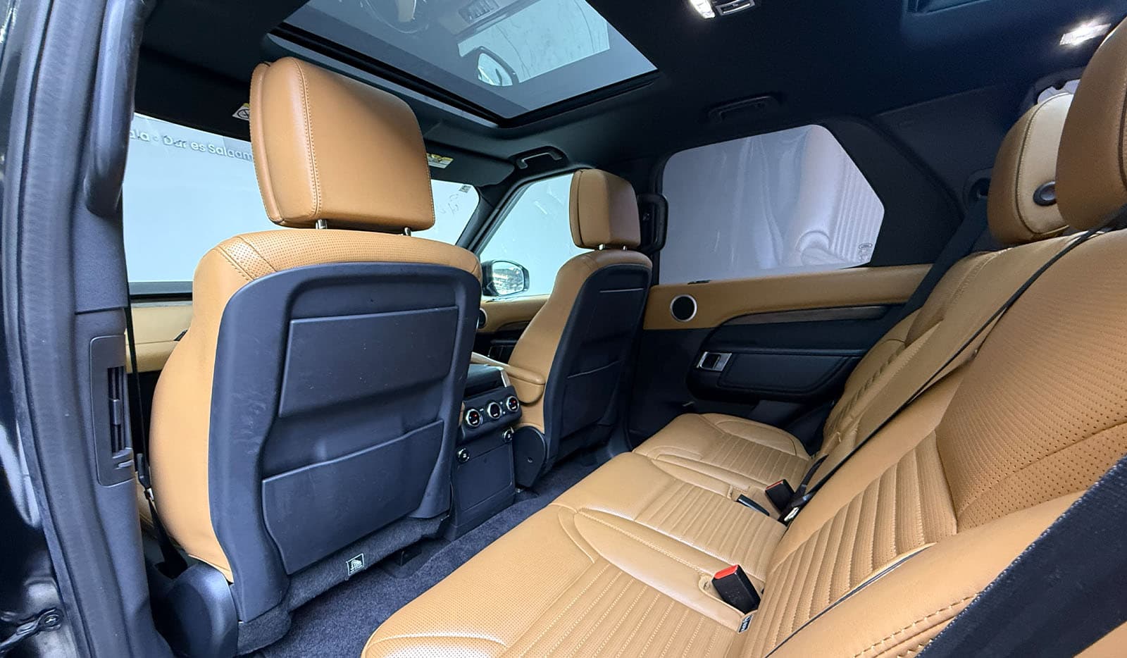 2019 Land Rover Discovery HSE LUXURY image-10