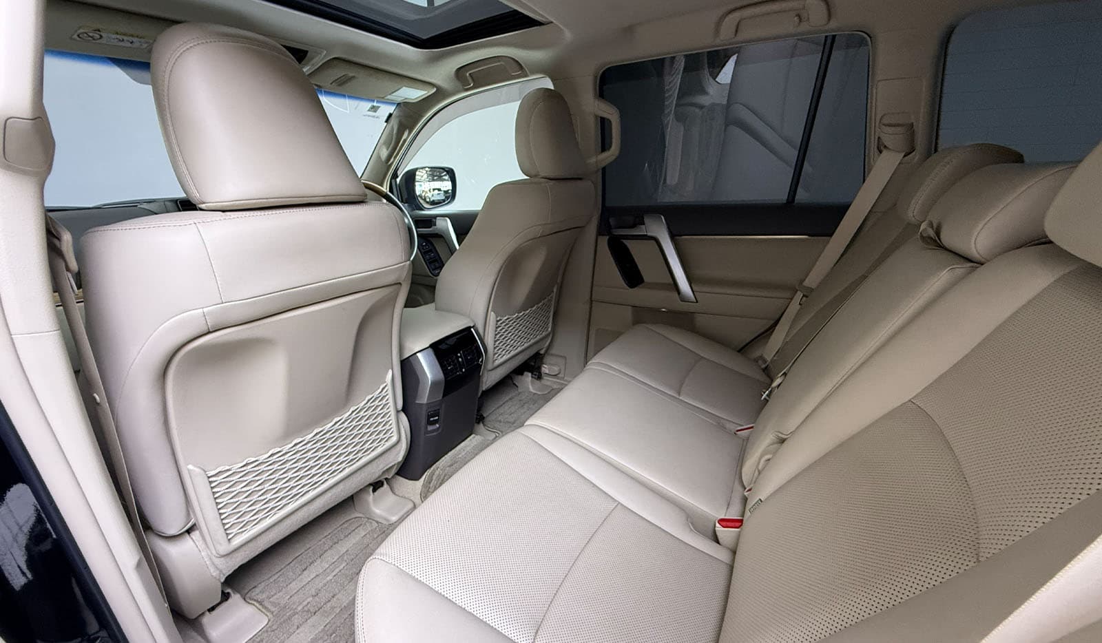 2019 Toyota Land Cruiser Prado TX-L image-10