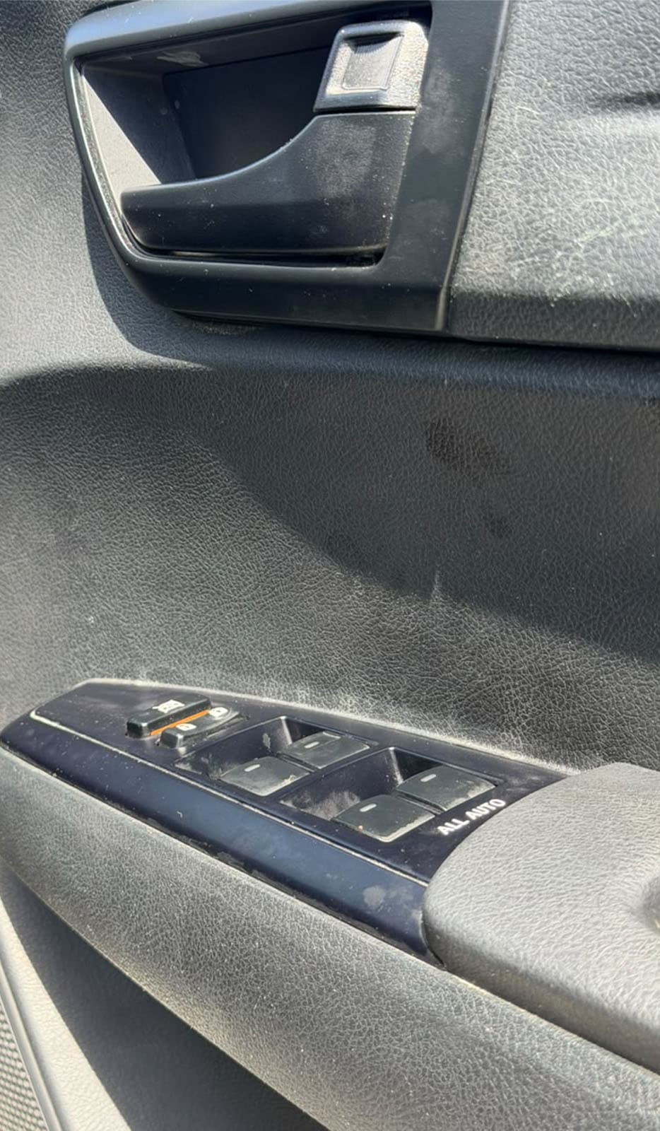 2019 Toyota Fielder Hybrid image-10