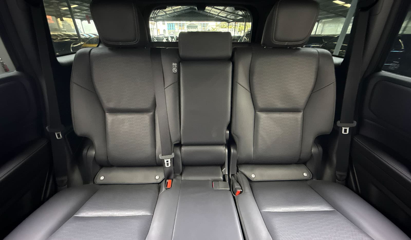 2024 Toyota Land Cruiser 250 VX image-9