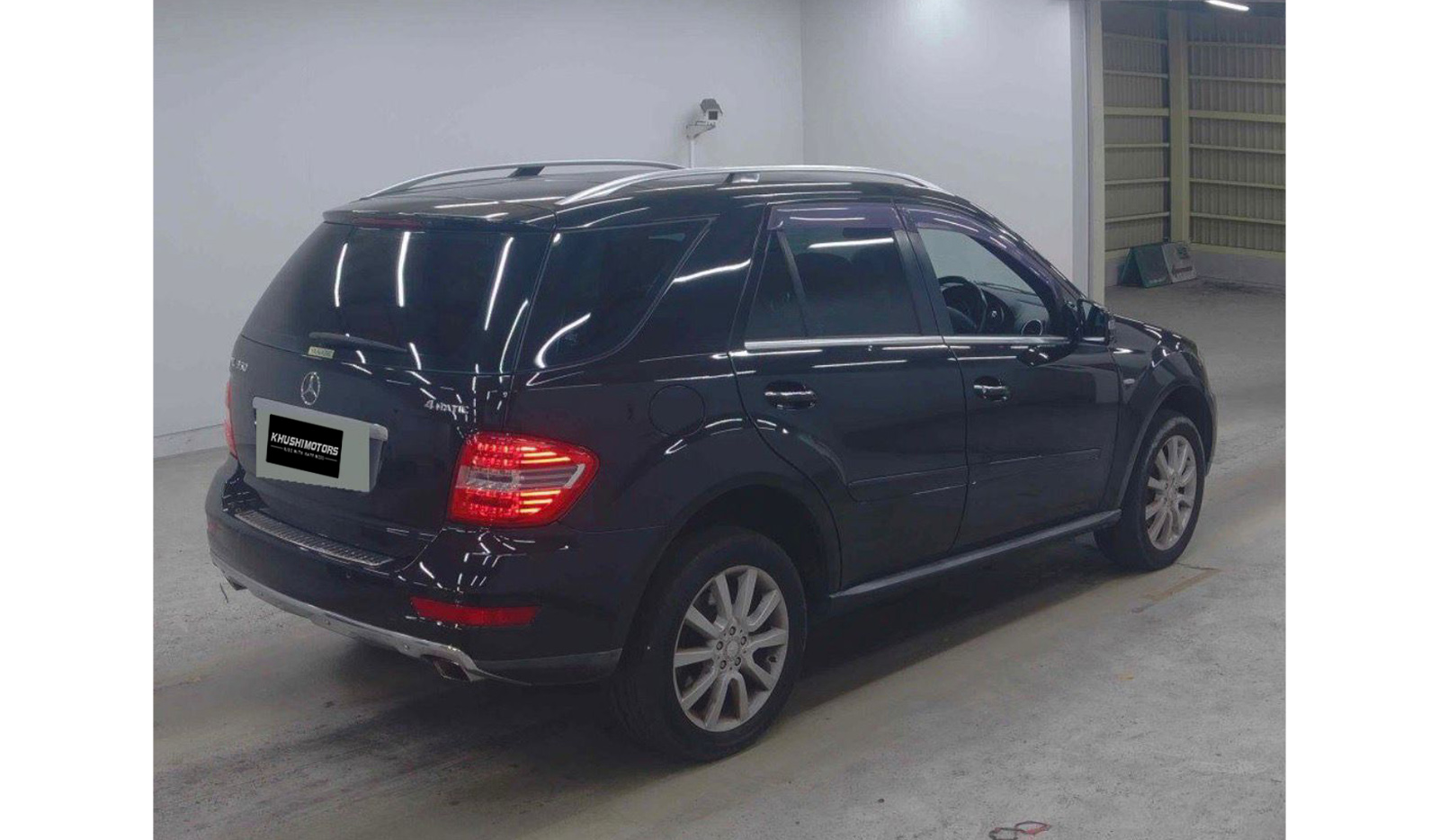 2011 Mercedes-Benz ML-Class image-3