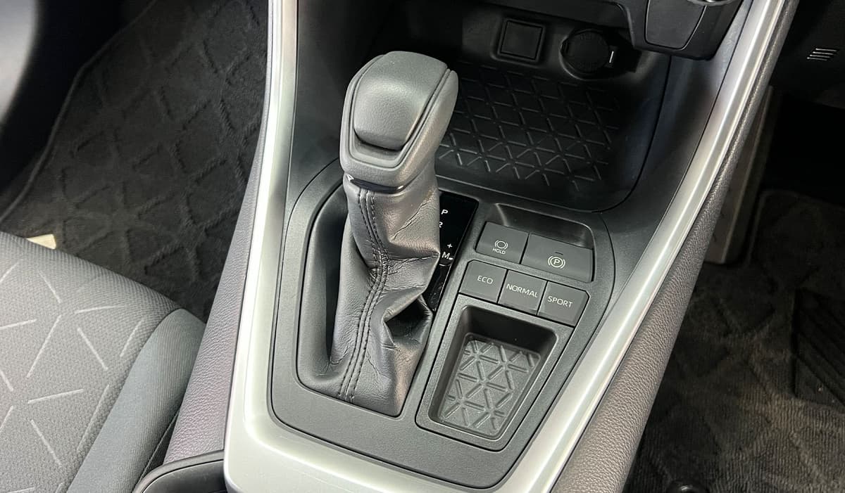 2019 Toyota RAV-4 X image-11