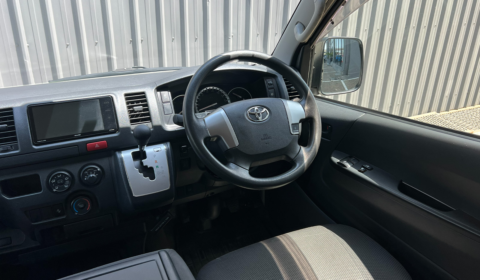 2019 Toyota Hiace Long DX image-7