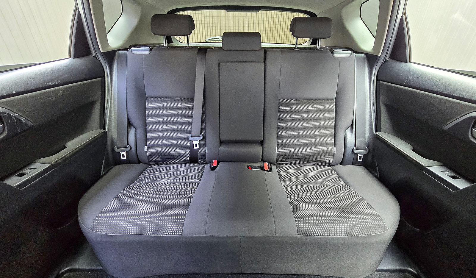 2017 Toyota Auris 150X image-11