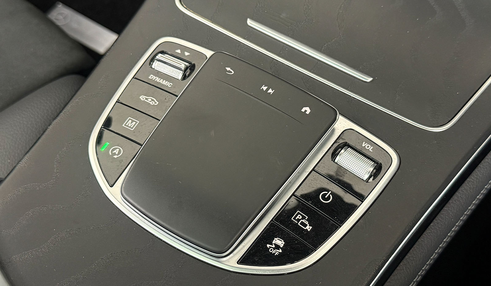 2019 Mercedes-Benz GLC-Class 4MATIC AMG LINE GLC220D image-11