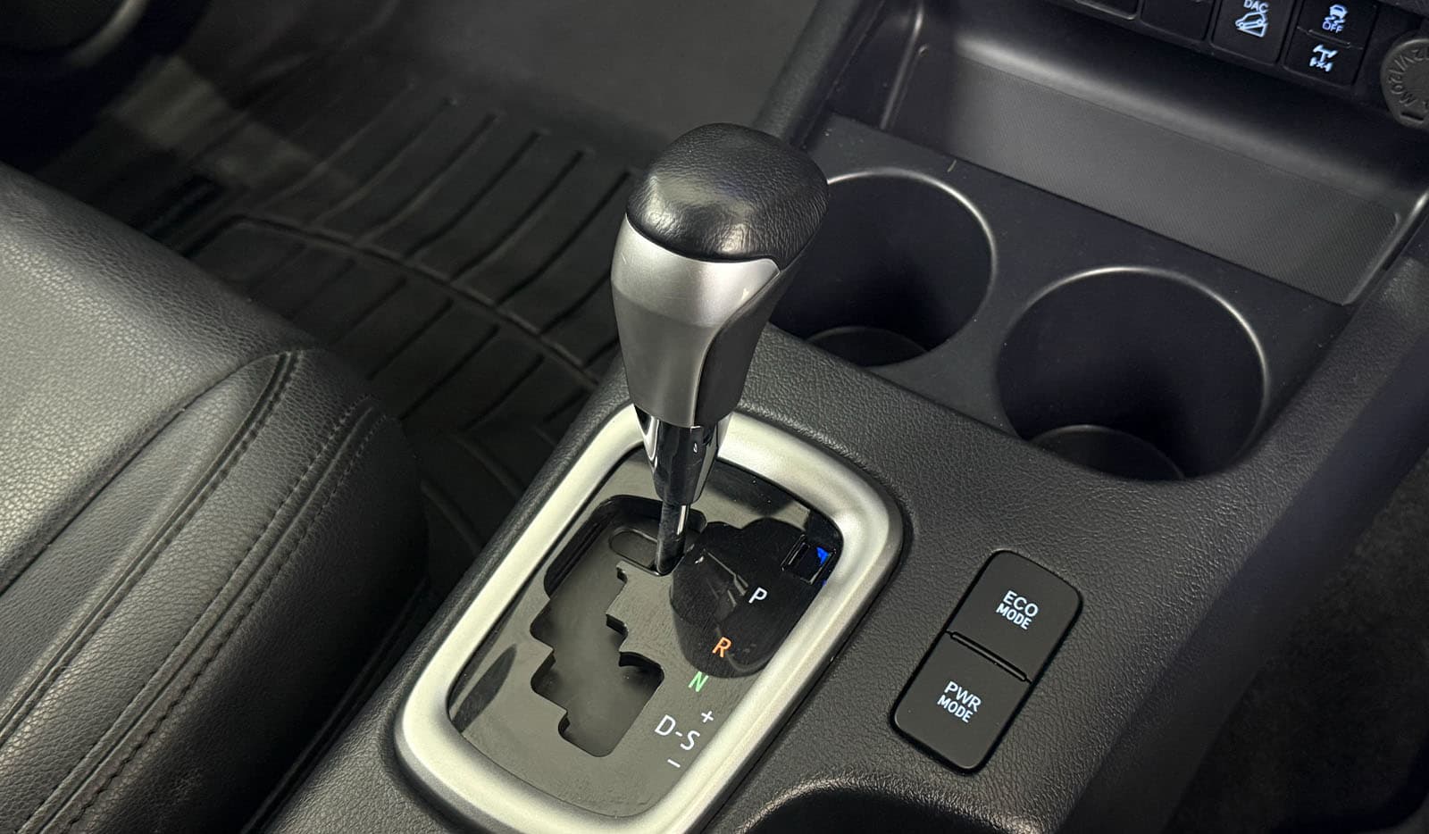 2021 Toyota Hilux Z image-11