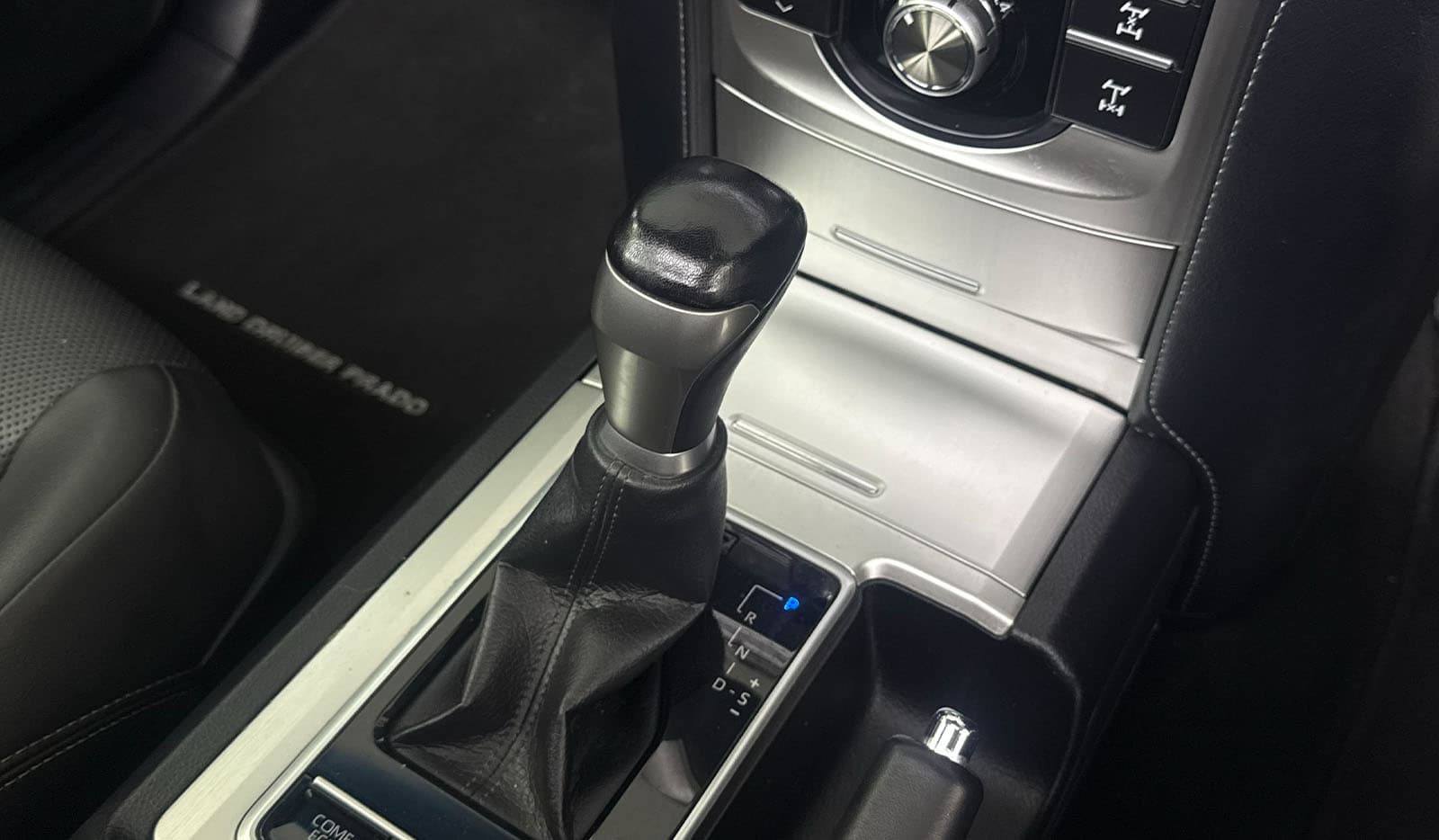 2019 Toyota Land Cruiser Prado Kakadu image-12
