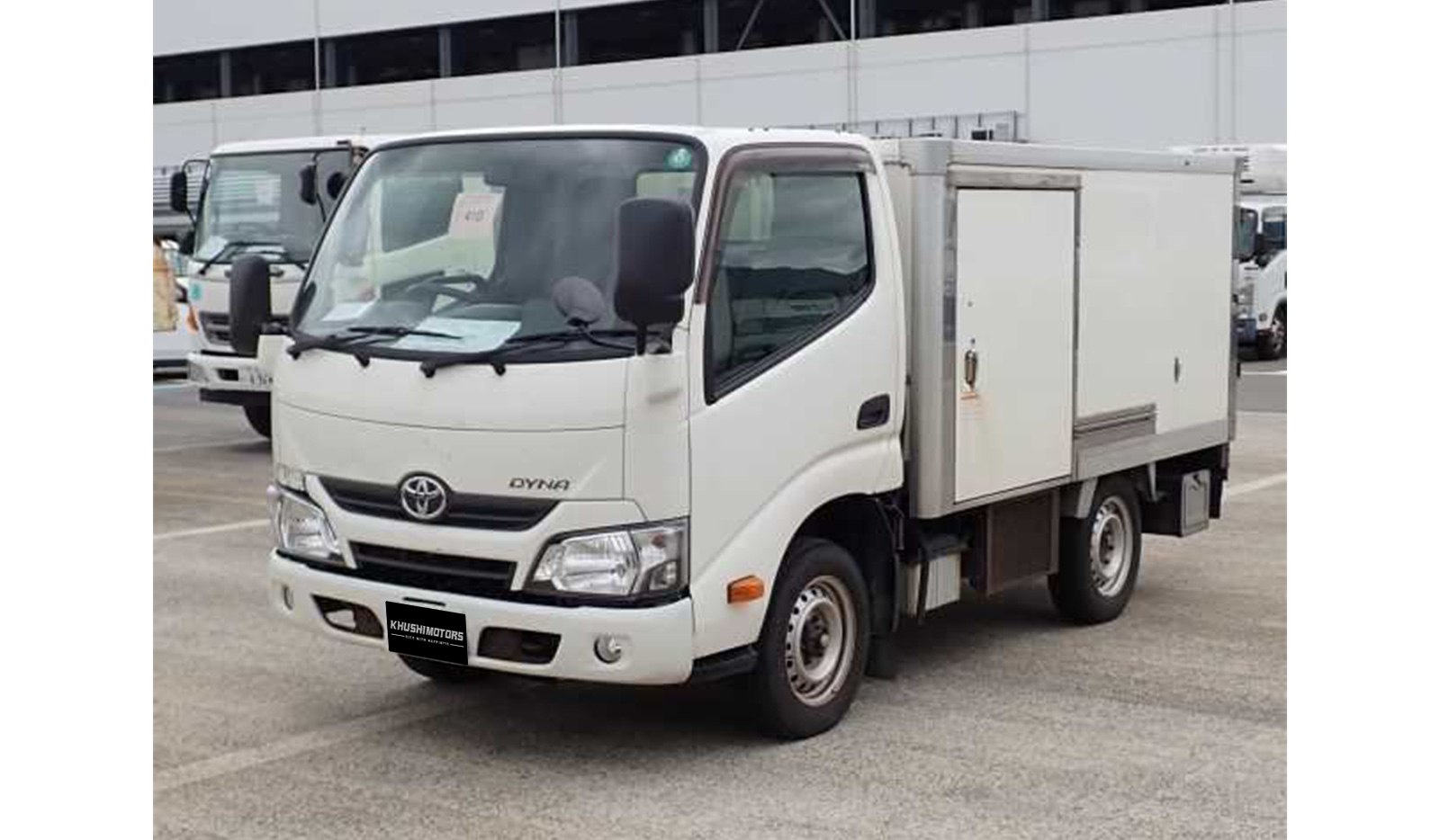 2019 Toyota Dyna image-1