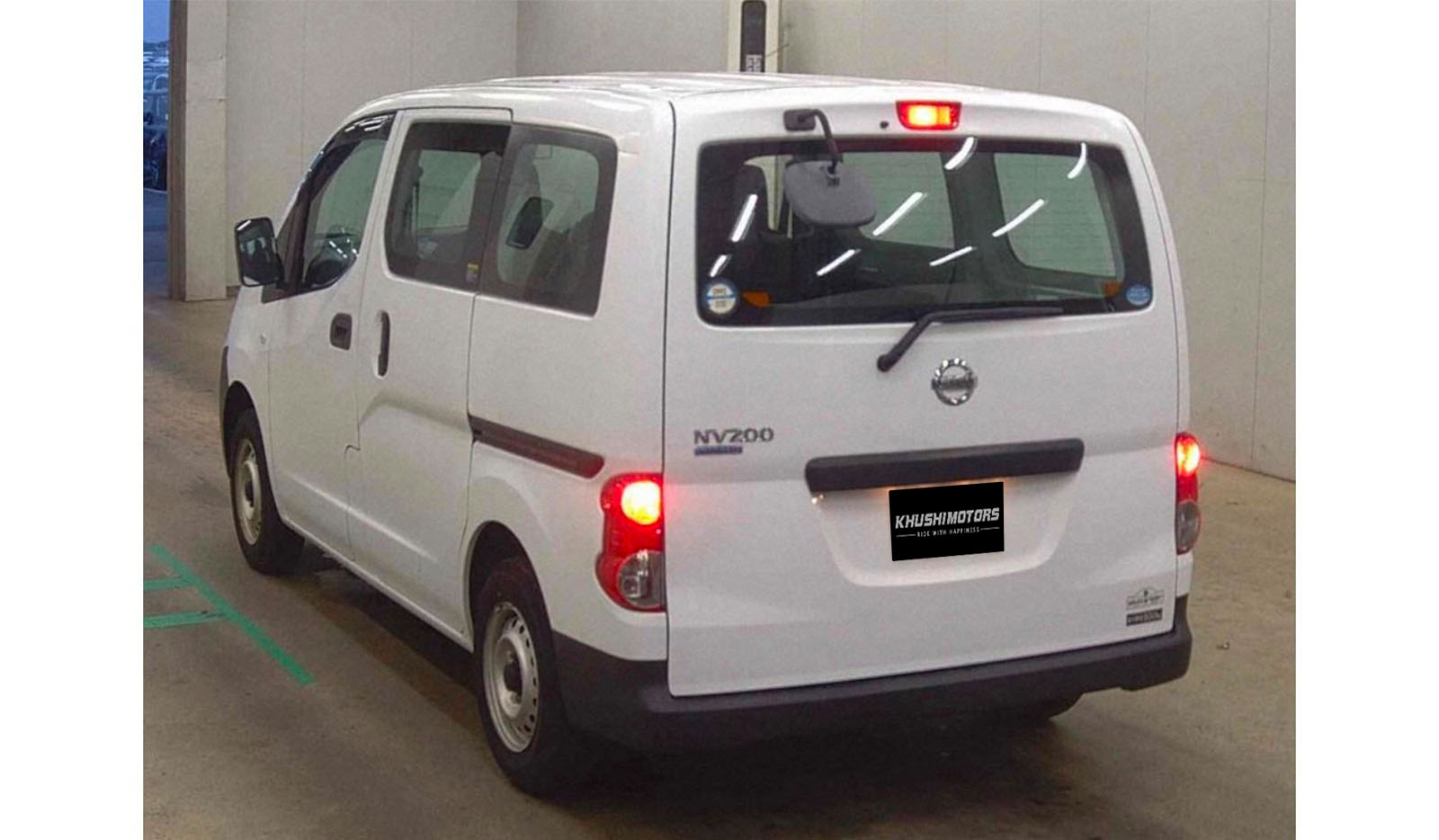 2019 Nissan NV200 image-3