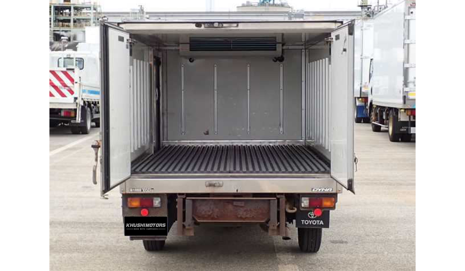 2019 Toyota Dyna image-3
