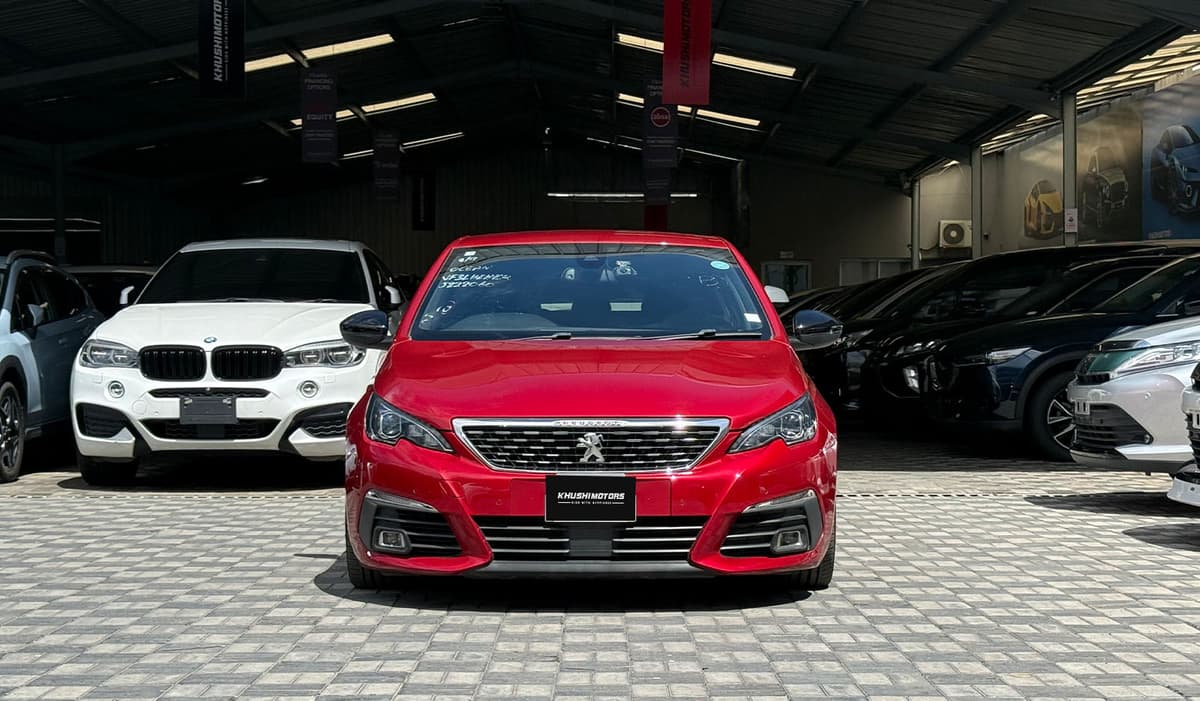 2018 Peugeot 308 GTI image-2