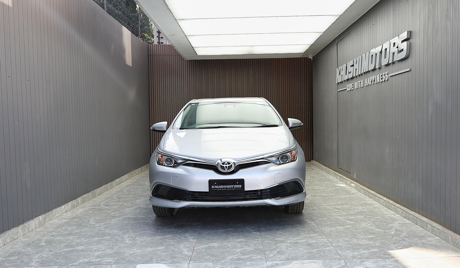 2017 Toyota Auris 150X image-2