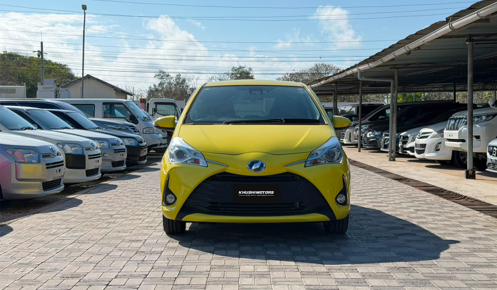 2019 Toyota Vitz Hybrid U image-2