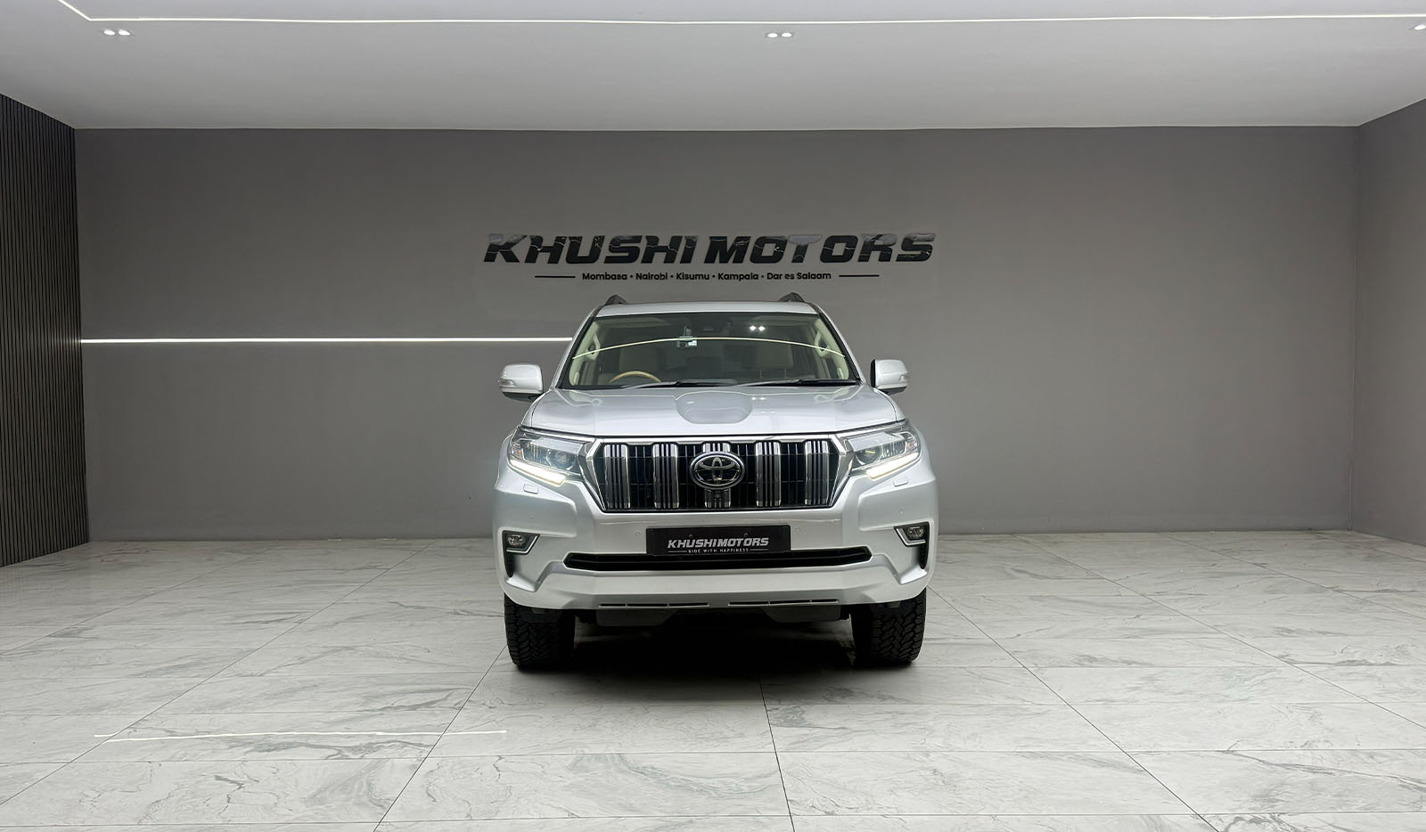 2022 Toyota Land Cruiser Prado VXL image-2