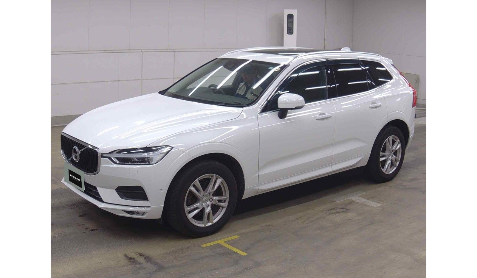 2018 Volvo XC60 image-2