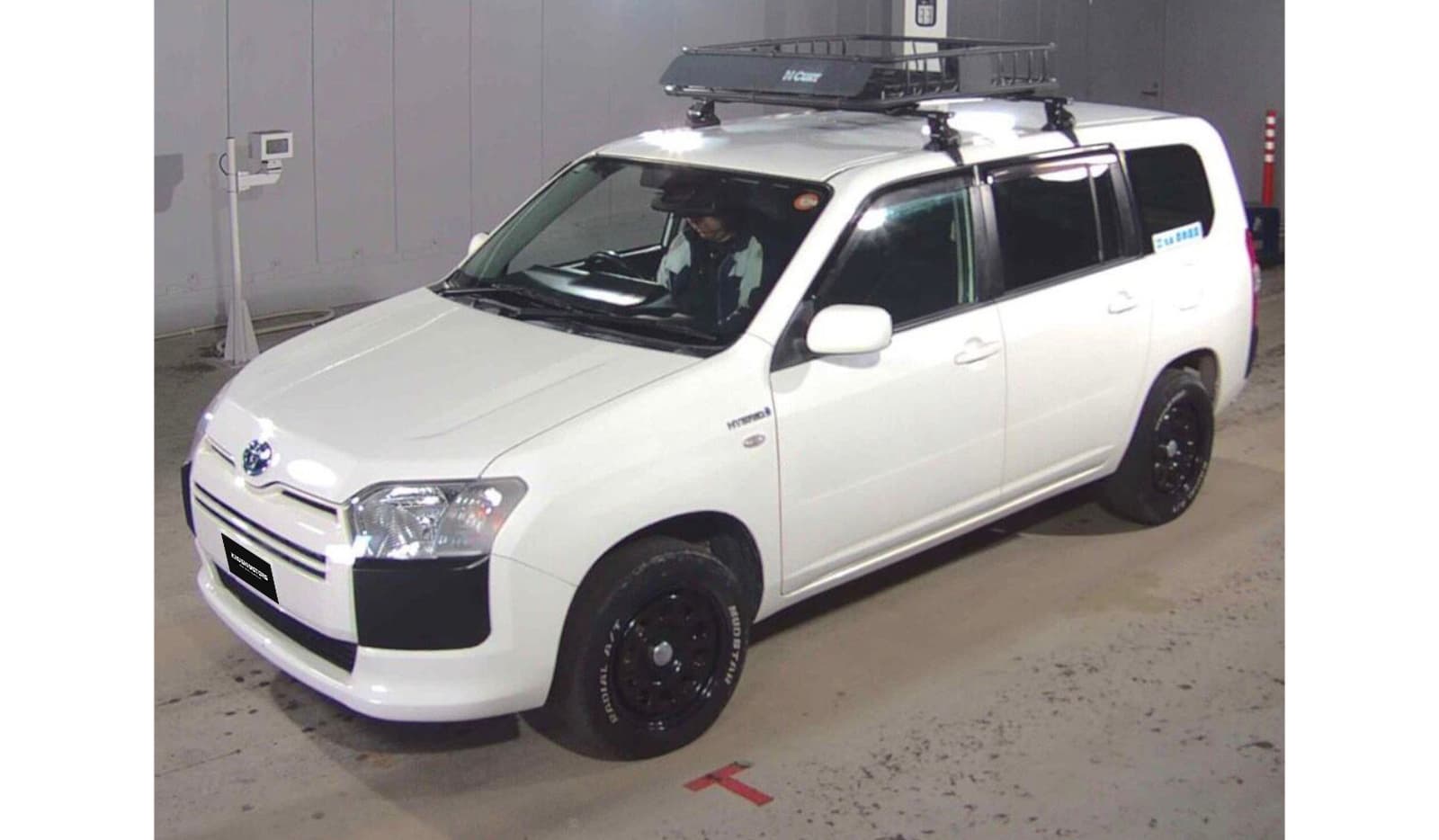 2019 Toyota Probox Hybrid F image-2