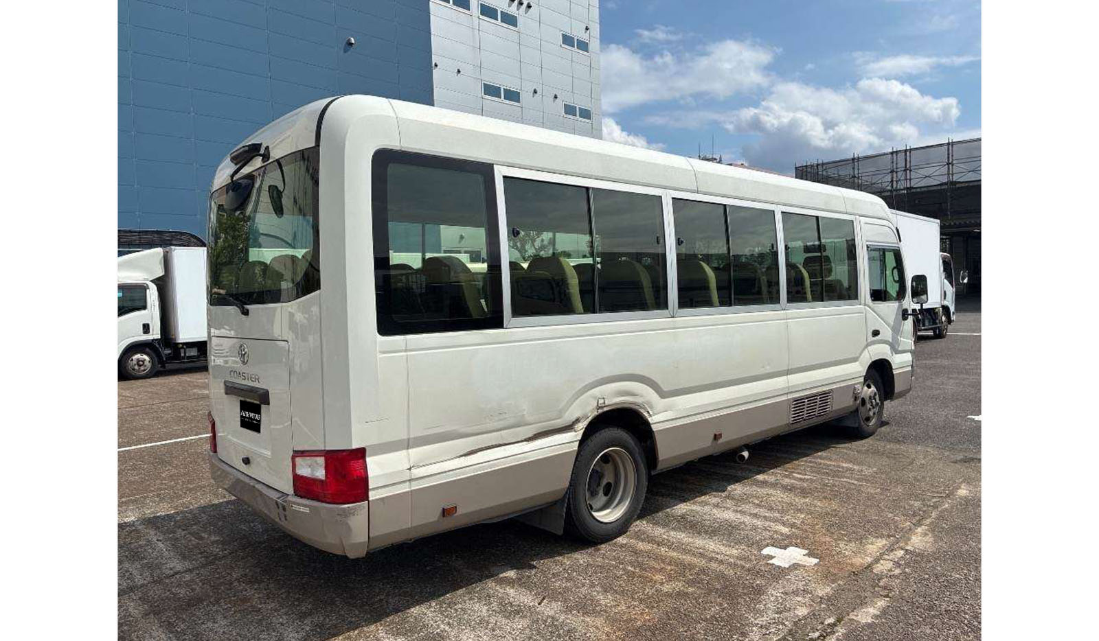 2019 Toyota Coaster image-4