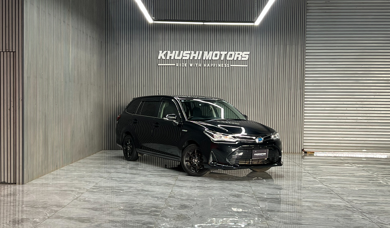 2018 Toyota Corolla Fielder Hybrid image-1