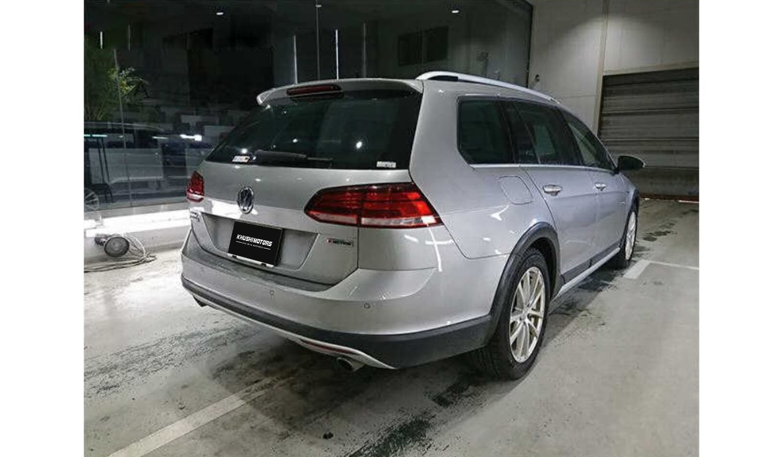 2016 Volkswagen Golf Alltrack TSI 4MOTION Meister image-3