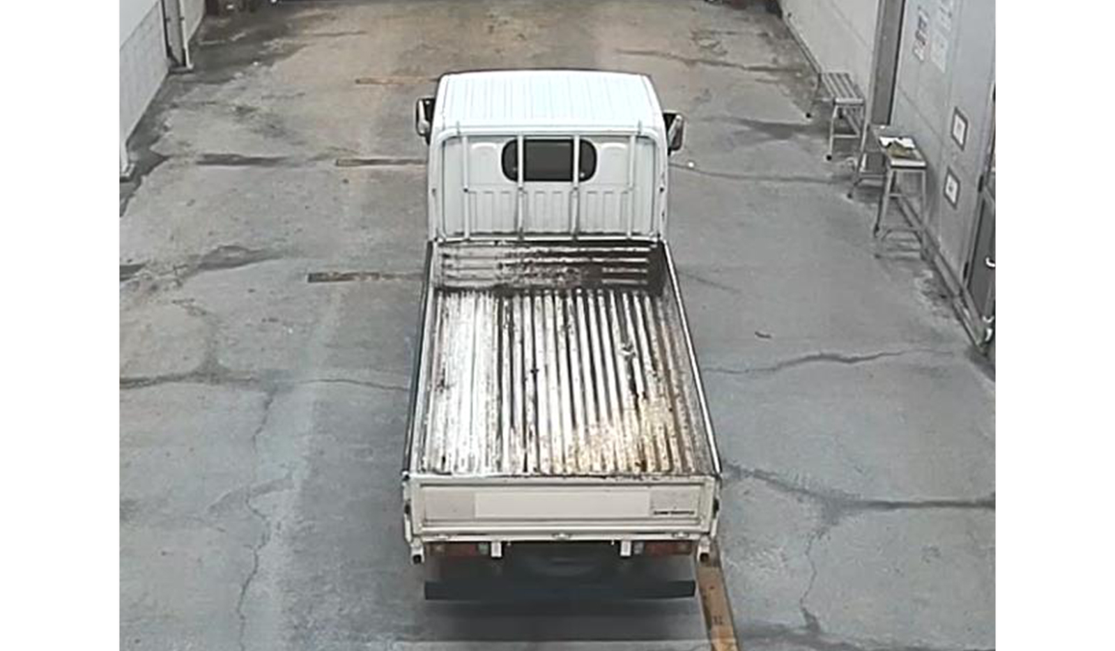2019 Nissan Atlas Flatbed Truck image-3