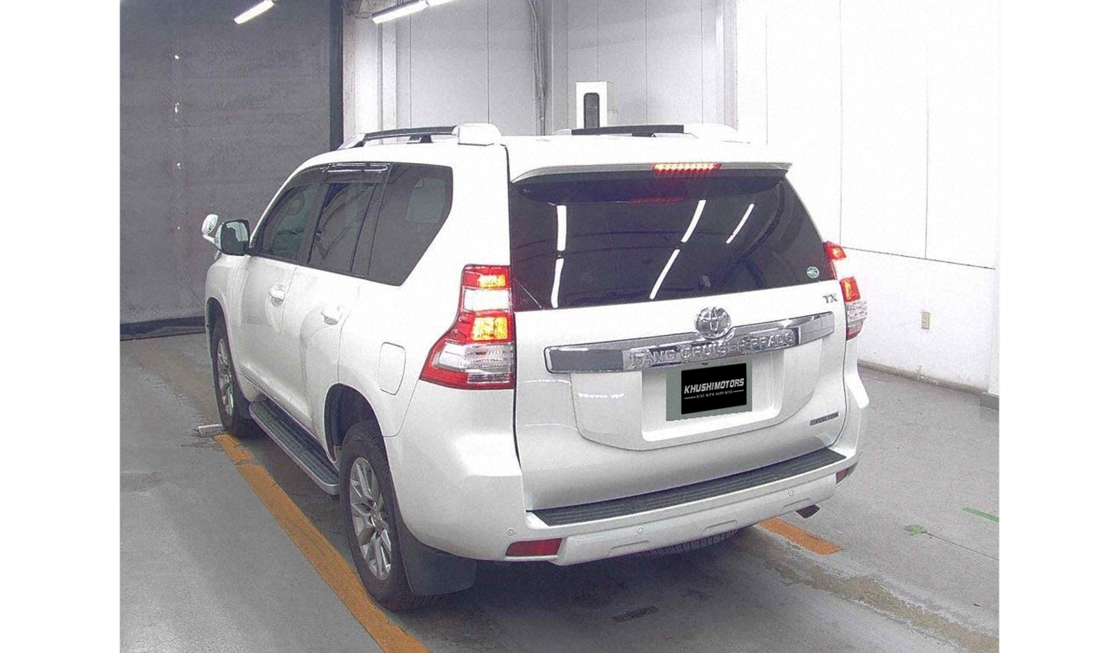2017 Toyota Land Cruiser Prado image-3