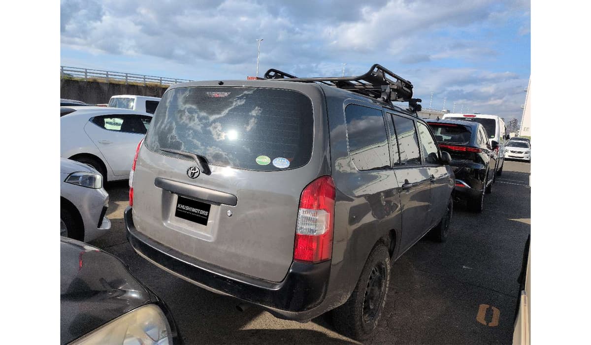 2019 Toyota Succeed image-4