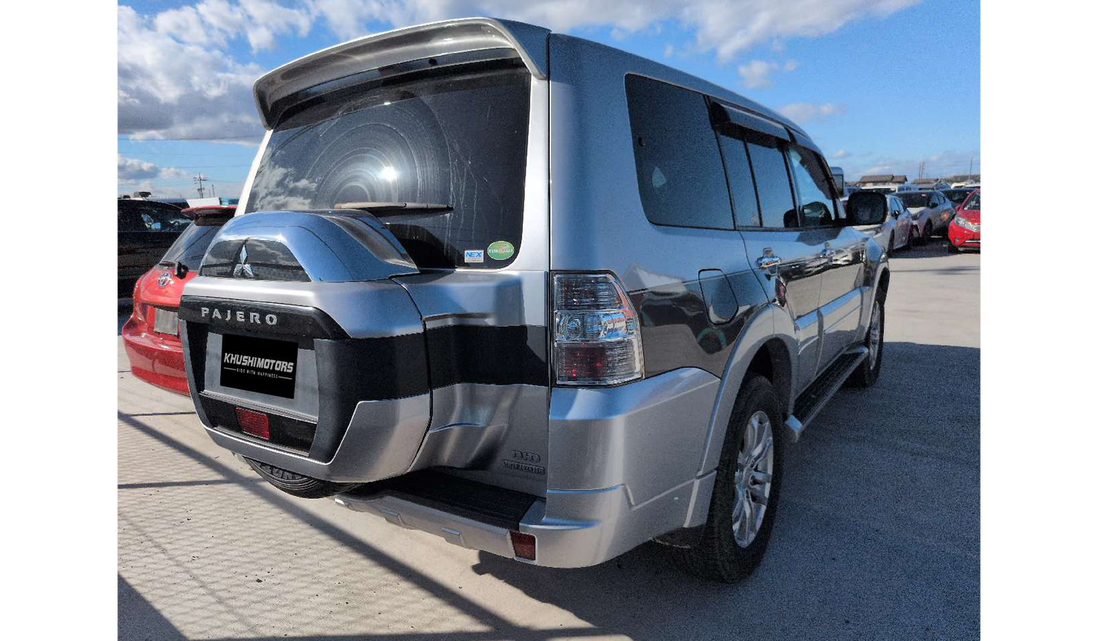 2019 Mitsubishi Pajero image-4