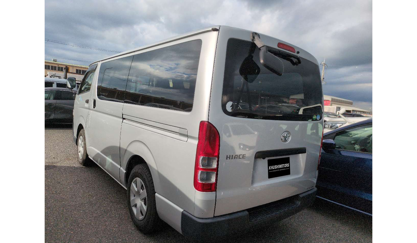 2019 Toyota Hiace Van image-3