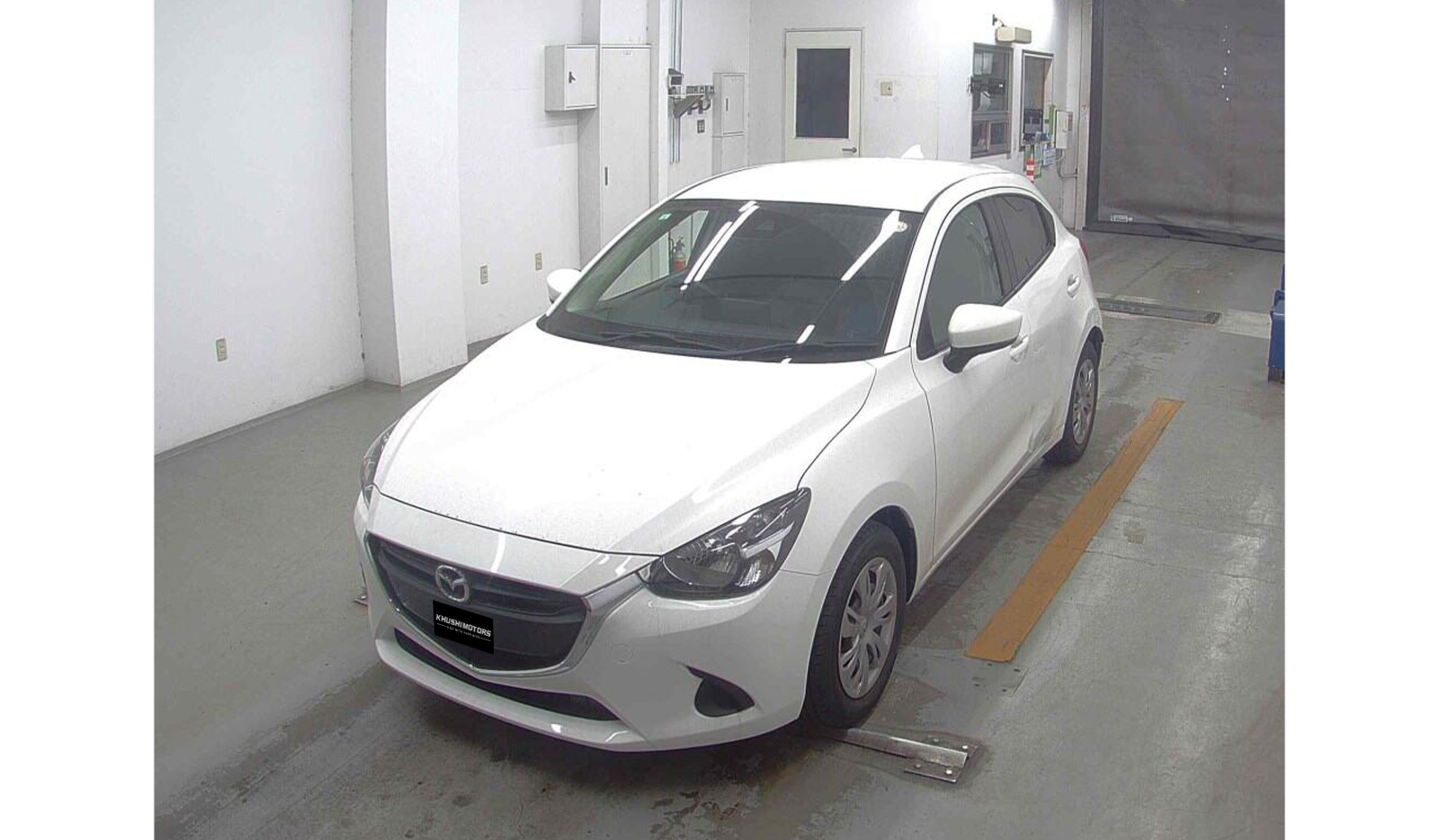 2019 Mazda Demio image-2